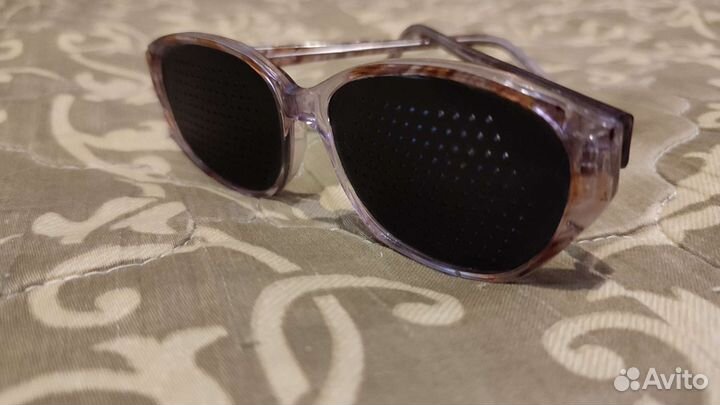 Очки тренажёры перфорационные тренировочные