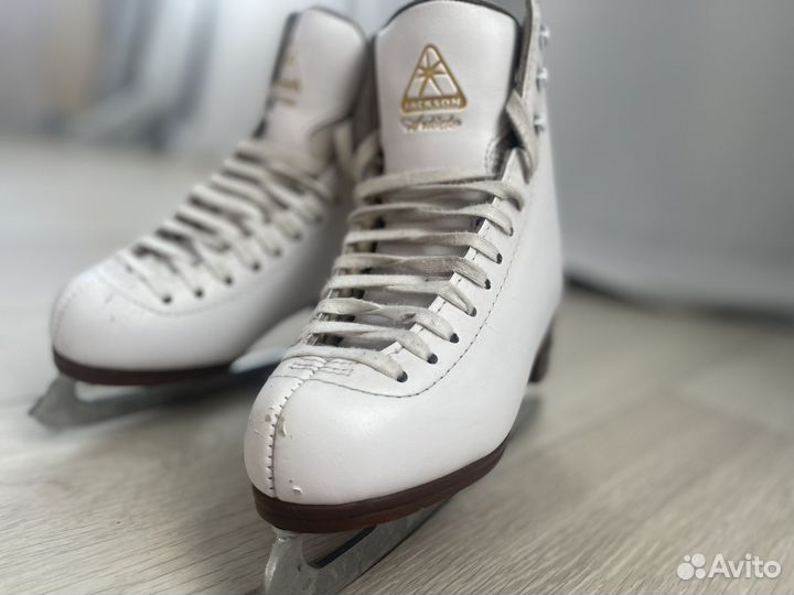 Фигурные коньки jackson artiste