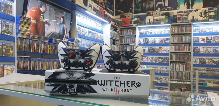 Xbox one+2 геймпада