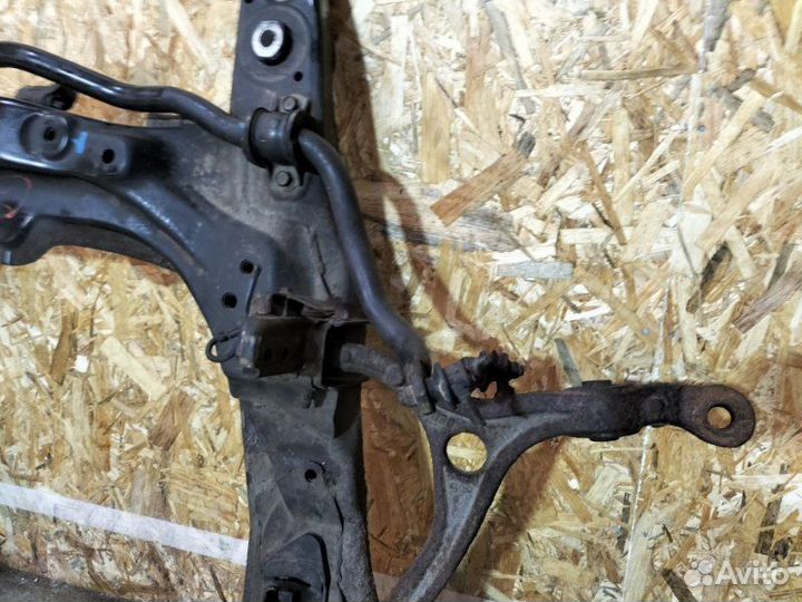 Подрамник (балка подмоторная) передний Honda