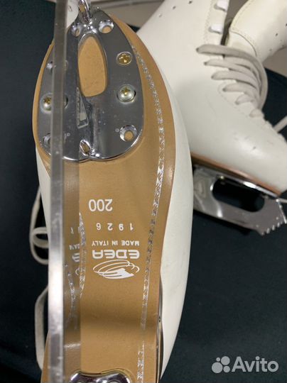 Профессиональные фигурные коньки