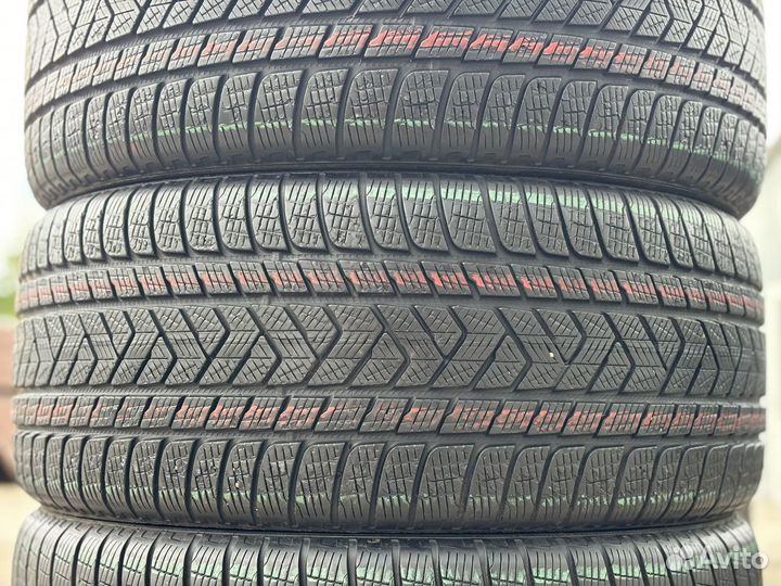 Pirelli Scorpion Winter 275/40 R21 и 305/35 R21