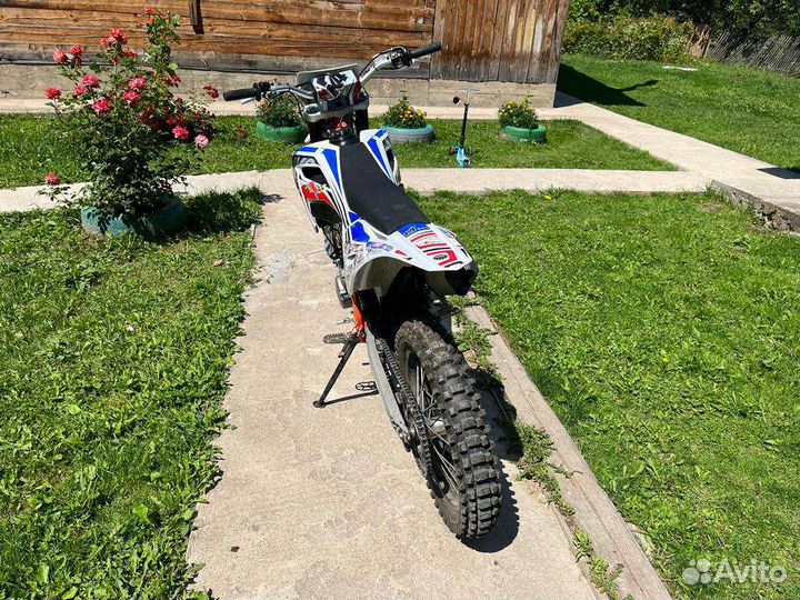 Продам отличный кроссовый мотоцикл