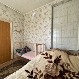 3-к. квартира, 40 м², 1/1 эт.