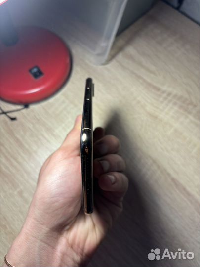 iPhone Xs, 64 ГБ