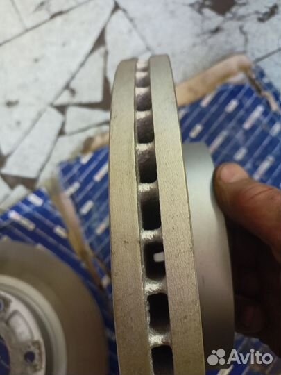 Диски на Hyundai Grand Starex r17