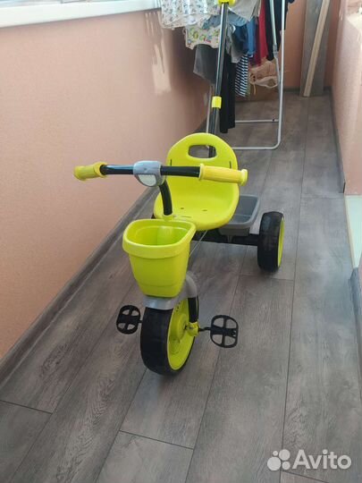 Детский велосипед с родительской ручкой