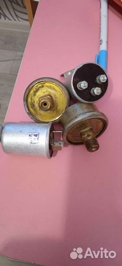 Датччики давления и реле поворотов