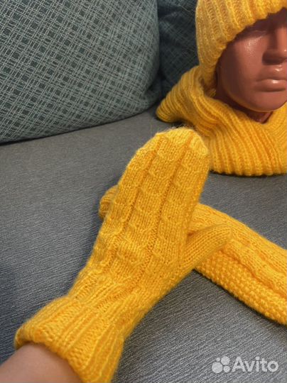 Женский набор шапка+снуд+варежки