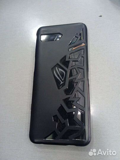Asus rog phone 2 8/128 обмен