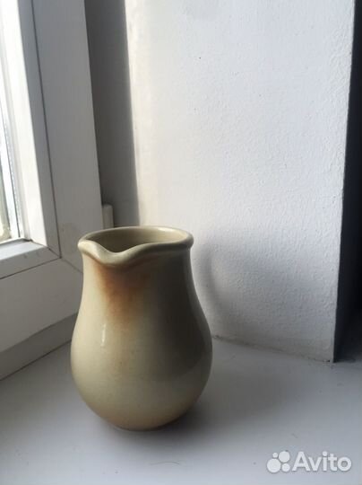 Кувшин молочник