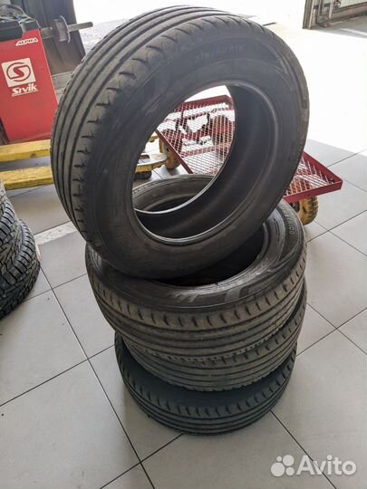 Viatti Strada Asimmetrico 215/60 R16