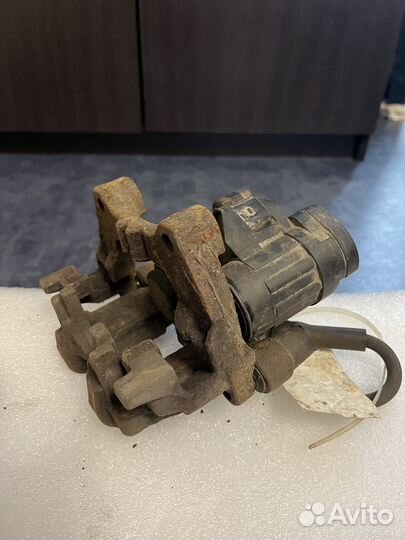 Суппорт задний правый Golf 7, Audi A3(2013)