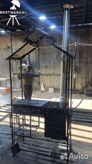 Мангал с крышей