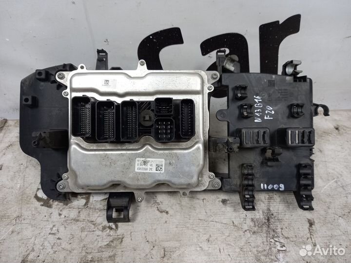Блок управления двигателем DME BMW F20