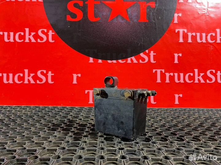 Насос подъема кабины