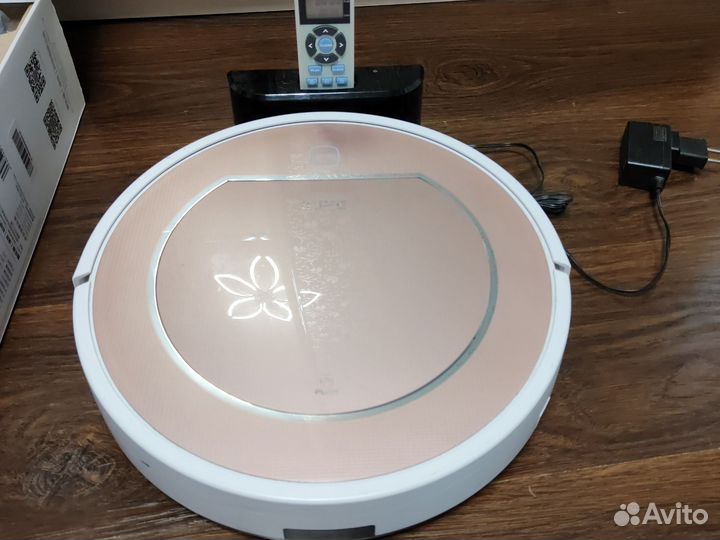 Робот пылесос ilife v7s моющий