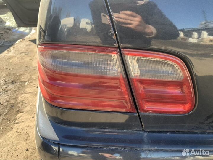 Фонарь задний левый в крышку w210 рестайлинг