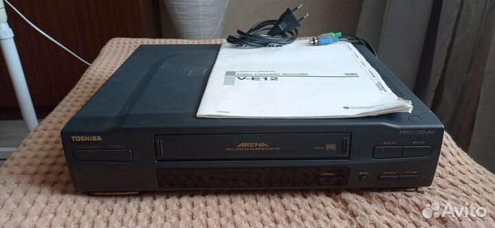 Видеомагнитофон Toshiba