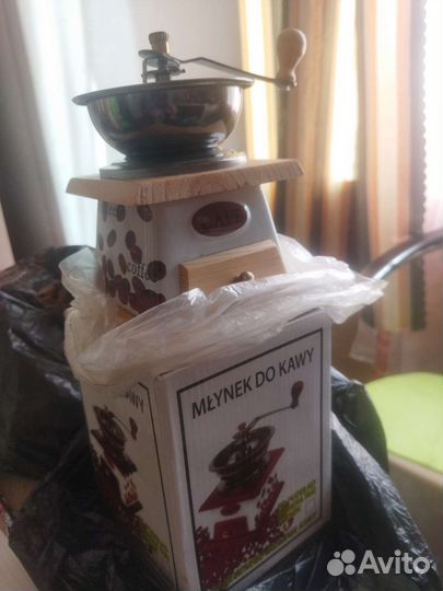 Кофемолка ручная новая