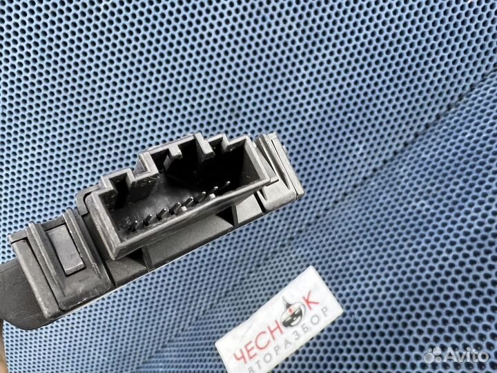 Блок управления противоугонной системы Touareg