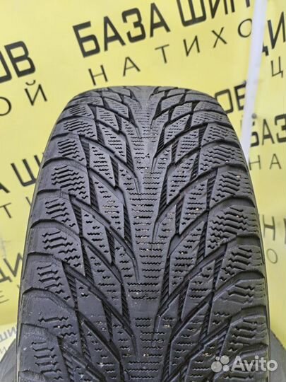 Nokian Tyres Hakkapeliitta R2 215/60 R16