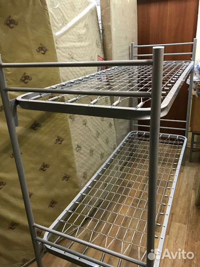 Кровать двухъярусная металлическая сетка ромбическ