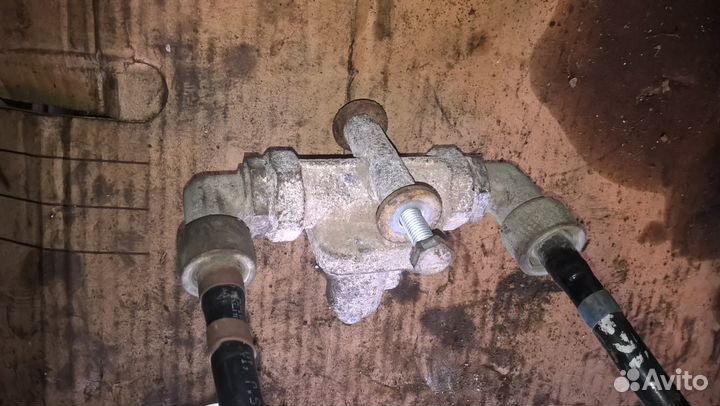 Регулятор давления 5010422740 Renault