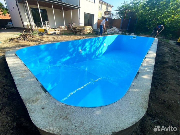 Бассейн из пластика 8x3