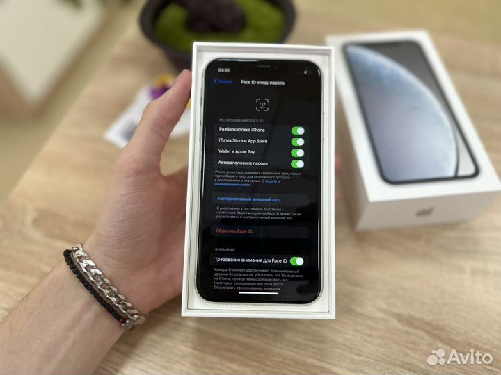 iPhone Xr, 64 ГБ