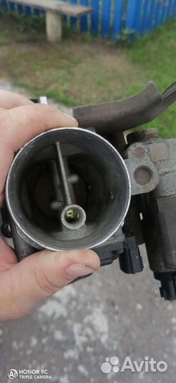 Дроссельная заслонка