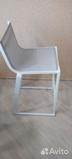 Стул для бровиста