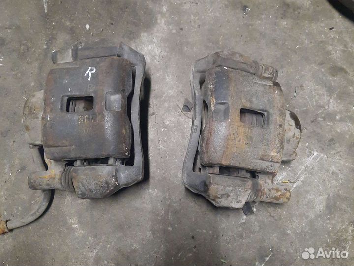 Передний суппорт mazda 626 GE