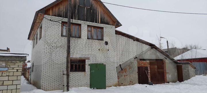 Машиноместо, > 30 м²