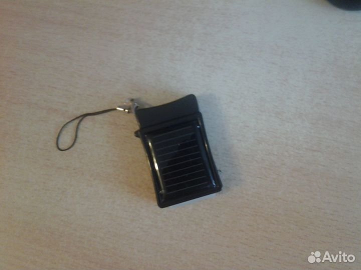 Солнечная зарядка на iPhone 3, 3gs. 4, 4S