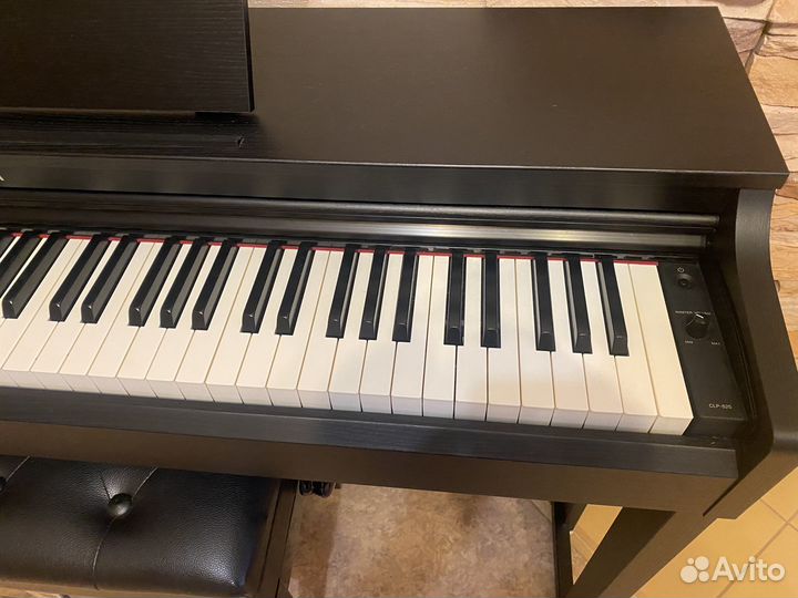 Цифровое пианино Yamaha CLP-525B Clavinova