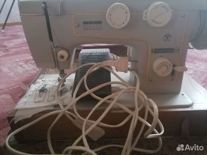 Швейная машинка Подольск 142