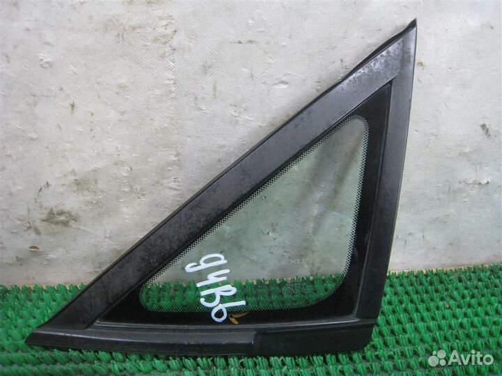 Стекло (форточка) переднее левое Lexus RX300 (MCU