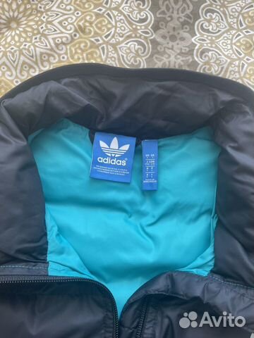 Adidas originals жилетка