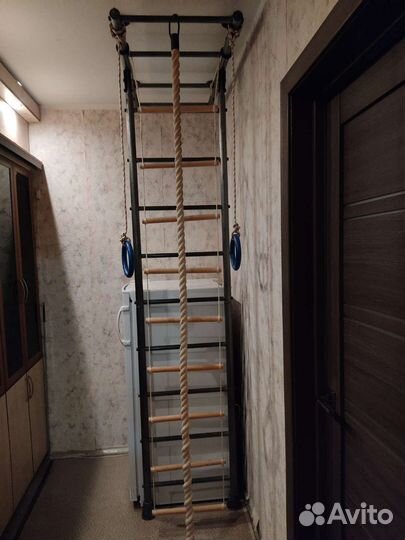 Спортивная шведская стенка