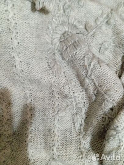 Свитер шерстяной женский с горлом