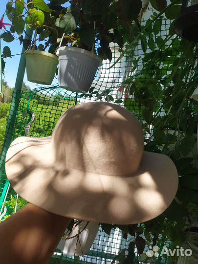 Шляпа фетровая женская