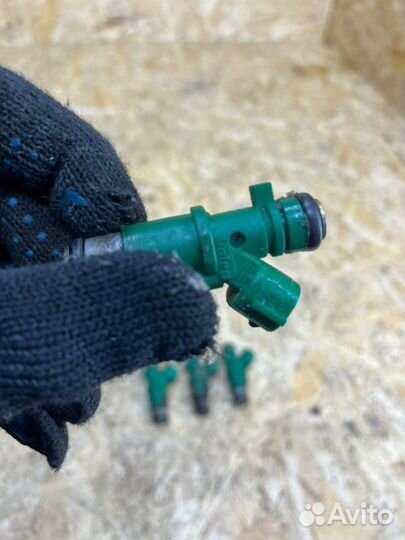 Топливная форсунка Peugeot 206 206 1.4 2007