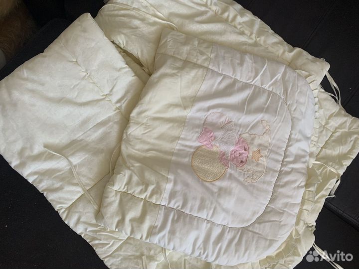 Бортики на детскую кроватку