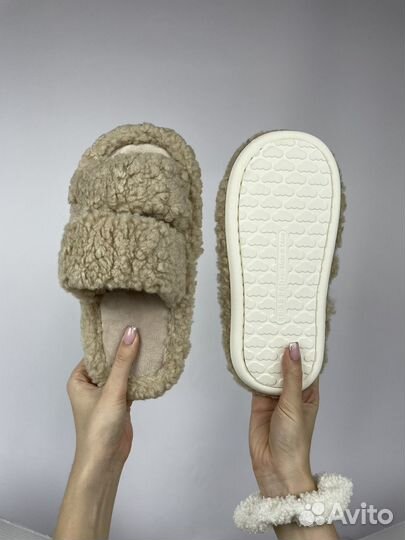 Женские домашние тапочки