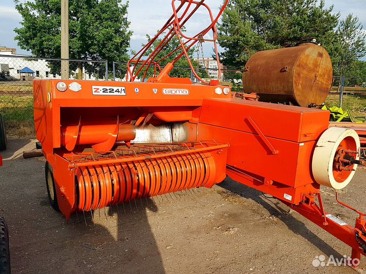 Пресс-подборщик Sipma Z224/1, 2003
