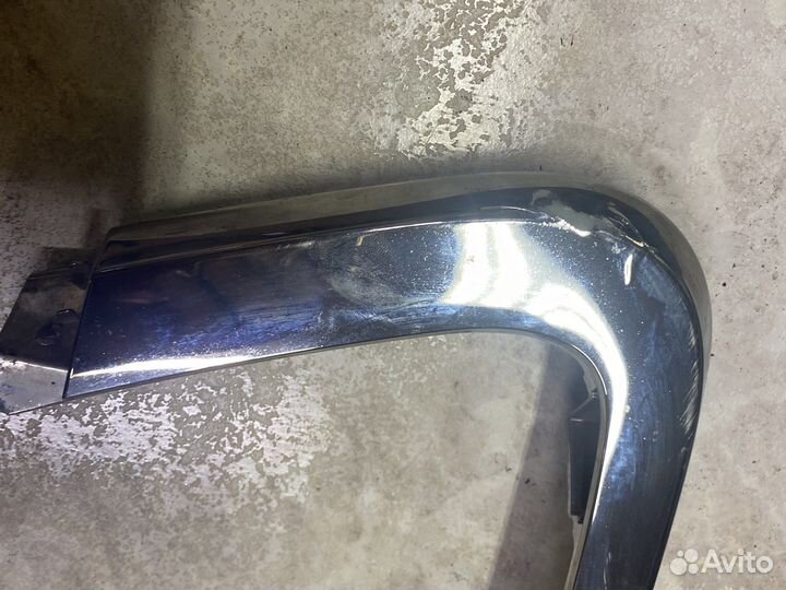 Веста молдинг бампера левый