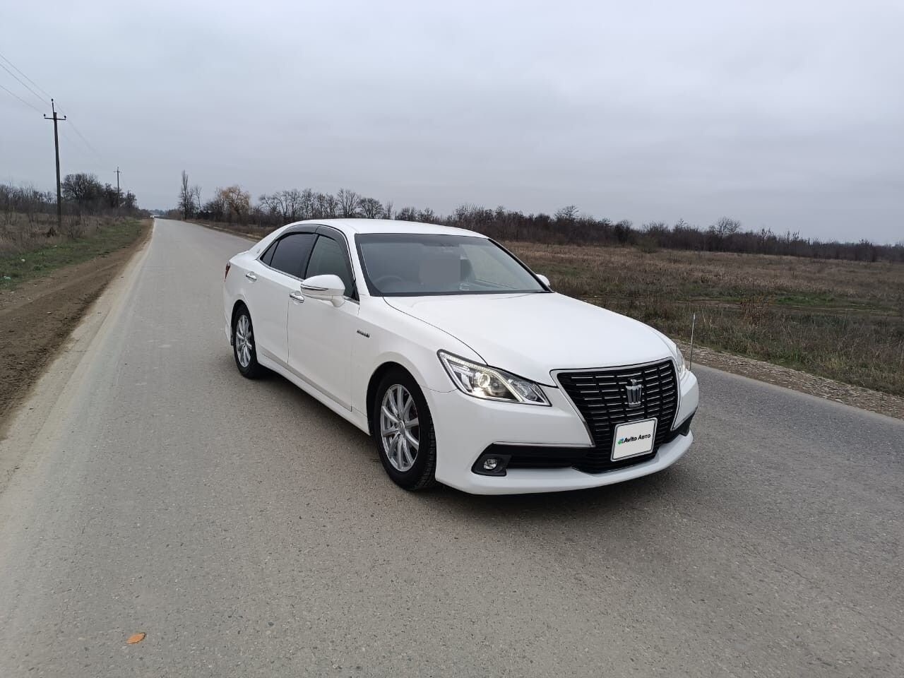 Toyota Crown: фото владельца