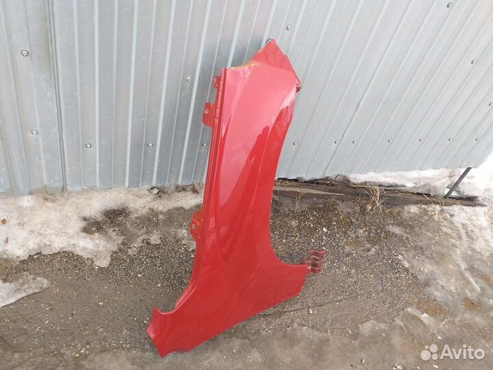 Крыло переднее правое Suzuki Grand Vitara 3