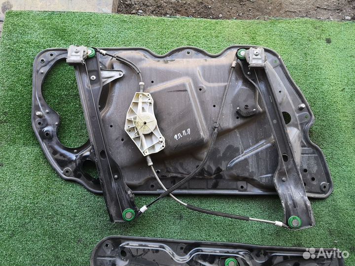 Механизм трапеция на VW Passat 2008-2017 CC